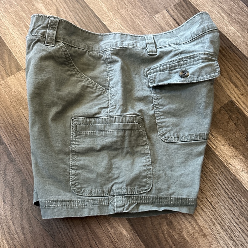 Eddie Bauer Women's shorts size 10 - Picture 3 of 7